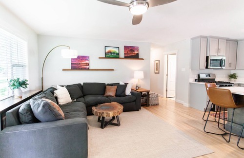 Little Rock Haus | Newly Remodeled Home on the Arkansas River - 3 miles from Airport