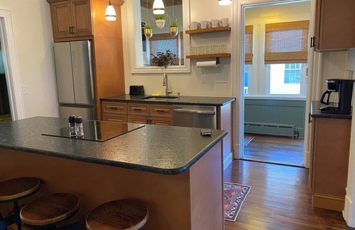 Newark Wohnung | Newly renovated 2 bedroom apartment located on University of Delaware’s campus