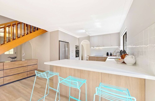 Woorim Haus | Newly Renovated Bribie Beach House with Pool