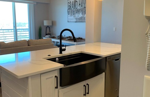 Grand Haven Eigentumswohnung | Newly Renovated: Grand Landing #311. lofted 3 BR, 2 bath, 2 bunks 10 guests!