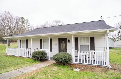 Bessemer Haus | Newly renovated home in McCalla/Bessemer