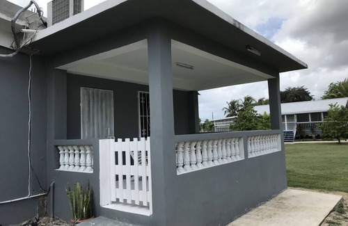 Corozal Wohnung | Neu renoviertes Haus 1/4 Meile von der Karibischen See auf 10 Hektar tropischen