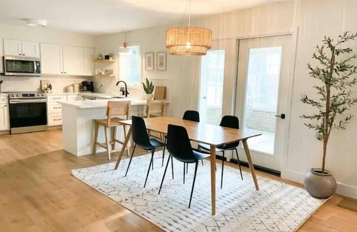 Greenville Haus | Newly Renovated, Quiet Home