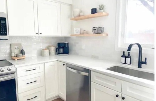 Greenville Haus | Newly Renovated, Quiet Home