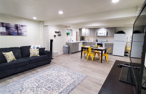 Smithfield Wohnung | Newly Renovated & Spacious Apt