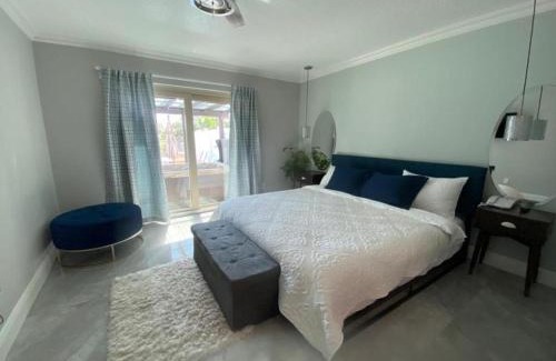 Survey Creek Villa | Newly Renovated Villa with Hot Tub