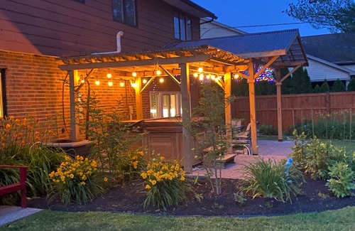 Fort Erie Hütte | Niagara Riverview&Private pool &Hot Tub (6-8)