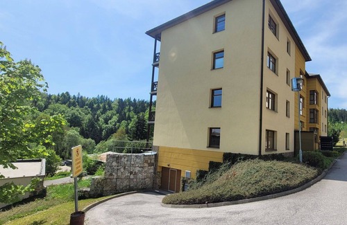 Janske Lazne Wohnung | Herrliche Wohnung für 4 Personen mit W-LAN, TV, Terrasse und Parkplatz