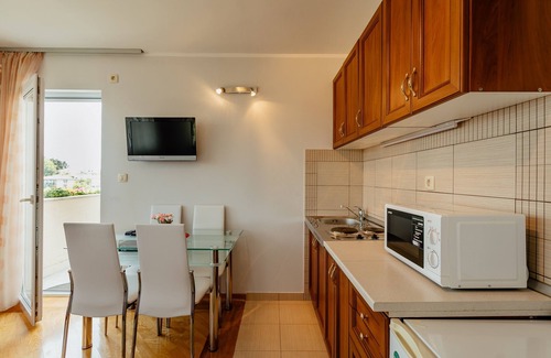 Herceg Novi Wohnung | Nice appartment on the top of hill, without noisy.