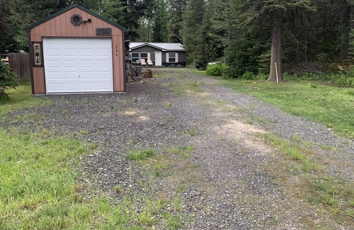 Wagon Wheel Kabine | Nice cabin on 1/2 acres near Cascade Reservoir-Boulder Creek boat ramp and beach