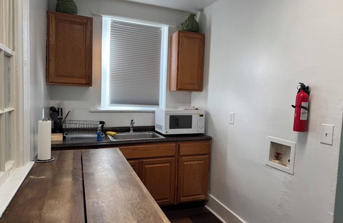 Anacostia Wohnung | NICE Cozy APT 4-Bedroom 5-Beds Easy Parking