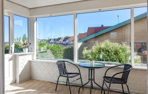 Tejn Haus | Nice Home In Allinge With Kitchen