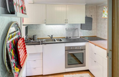 Granna Haus | Schönes Haus in Bjällebäck mit WLAN