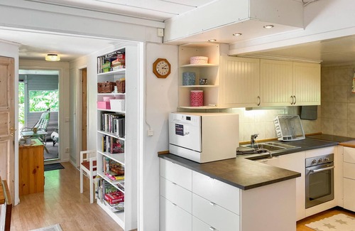Granna Haus | Schönes Haus in Bjällebäck mit WLAN