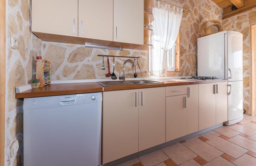 Danilo Biranj Haus | Schönes Haus in Danilo mit Küche
