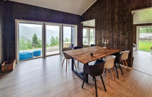 Luster Haus | Nice Home In Hafslo With Wifi