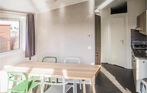 Lauwersoog Haus | Nice Home In Lauwersoog With Kitchen