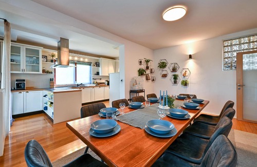 Samobor Haus | Nice home in Mala Rakovica with sauna