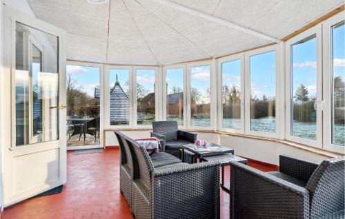 Ronbjerg Haus | Nice Home In Roslev With Wifi