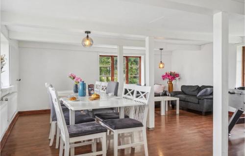 Sollested Haus | Nice Home In Søllested With Sauna