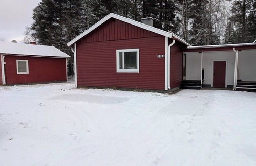 Blattnicksele Kabine | Nice renovated cottage only 120 meters from the Vindel River in Lapland.