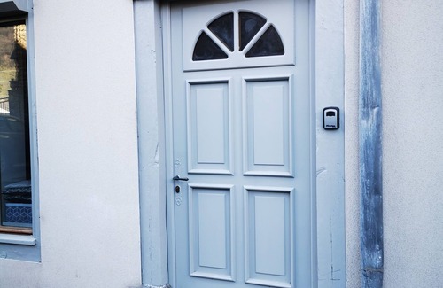 Bagneres-de-Luchon Wohnung | Beau T3 Zentrum von Luchon 2 Schlafzimmer - Ideal Familie Skifahren - Sonderpreis Kuren