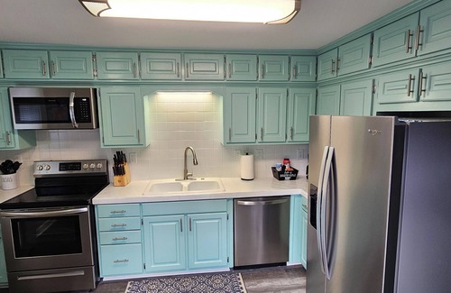 Buckroe Beach Haus | Nicely Finished Apt on Buckroe Beach