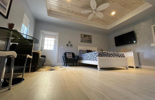 Royal Bahamian Estates Wohnung | Nicoles Nest Brand New Exquisite Studio Hideaway