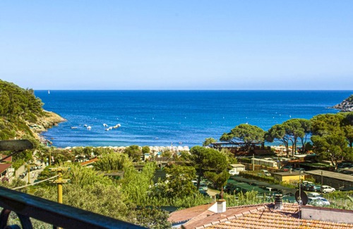 Fetovaia Wohnung | Nido, in Fetovaia, is a tastefully decorated two-room apartment , with the terrace overlooking the