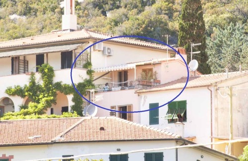 Fetovaia Wohnung | Nido, in Fetovaia, is a tastefully decorated two-room apartment , with the terrace overlooking the