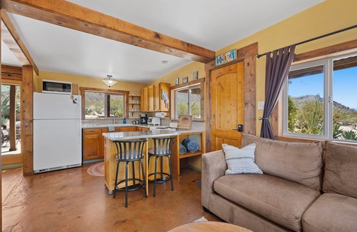 Indian Cove Kabine | Desert Getaway (für 6 bis 10 Personen), DirecTV / WiFi (Klimaanlage)