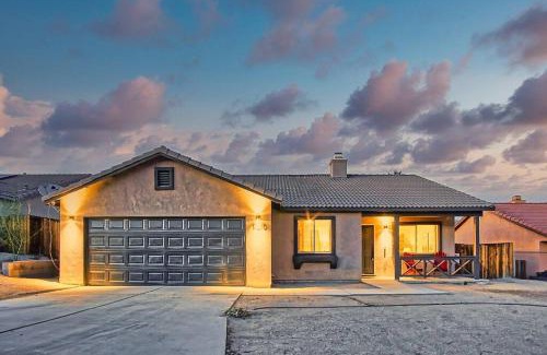 Twentynine Palms Haus | Nightsky Nest ※ Desert Getaway by Joshua Tree Park