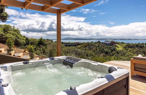 Matiatia Bay Haus | Nikau Estate, Oneroa - Be My Guest