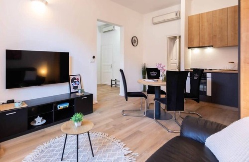 Zagreb Wohnung | Niko and Sofia's apartment URBAN STAY