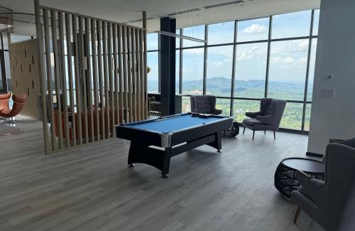 Nilai Wohnung | Nilai Rooftop skywalk at mesahill premier by STAY COZY