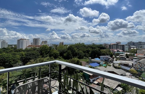 Nimman Eigentumswohnung | Nimman One Bed with FREE Motorbike - Pool - Gym