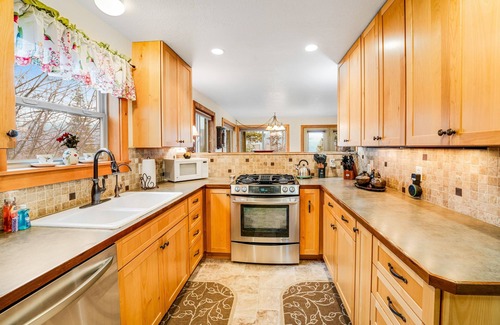 Bigfork Kabine | Nine cabins in a scenic, tranquil community - ideal for reunions & retreats