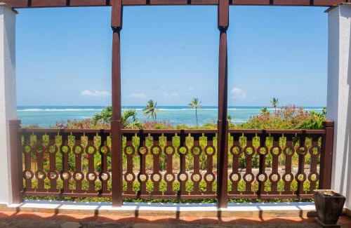 Mtwapa Haus | Njakaimba Beachfront Villa.