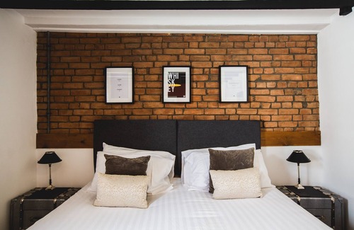 Tidenham Bed & Breakfast | No.8 Accommodation