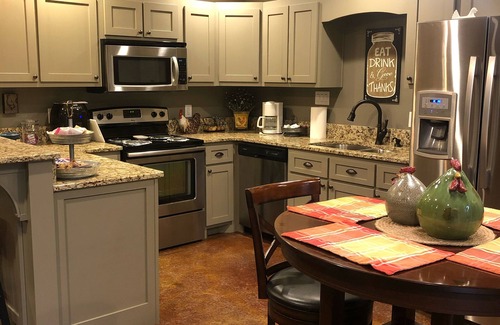 Corinth Wohnung | Privates, komplett möbliertes Apartment in der Nähe von Shiloh und Pickwick Lake