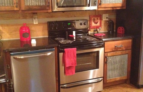 Corinth Kabine | Blockhaus in Korinth, Frau In der Nähe des Shiloh-Nationalparks und des Pickwick-Sees