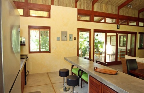 Playa Hermosa Cobano Haus | 3 Minuten zu Fuß zum exquisiten Hermosa Beach! Keine Straßen zu überqueren oder Hügel zu wandern!