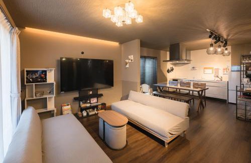 Toyota Villa | Noctis豊田 ジャグジー肩湯付お風呂75型TV 最大12名宿泊可能