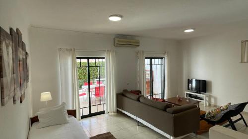 Olhos D'Agua Haus | Noly by Check-in Portugal
