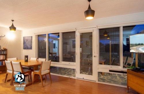 Port Elliot Haus | Nordic Retro Beach House at Port Elliot