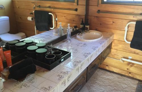 Te Kopuru Bed & Breakfast | Norfolk Gardens Bed and Breakfast