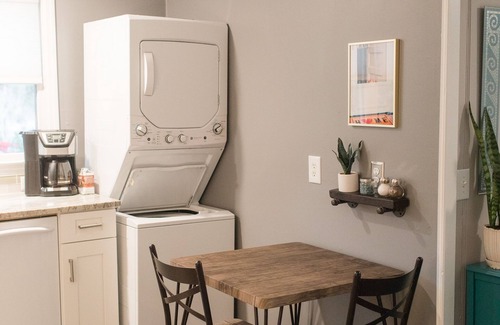 Northeast Virginia Beach Wohnung | North End Beach Cottage Apartment