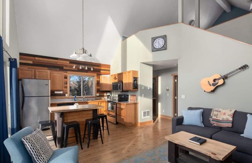 Columbia Falls Kabine | Sunny Cottage in der Nähe des Glacier National Park und der North Fork des Flathead River