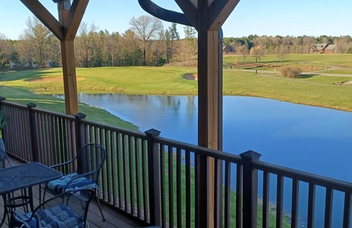 Arkdale Eigentumswohnung | Northern Bay 4 Bdrm 3 Ba 2 Floor Condo On The Lake