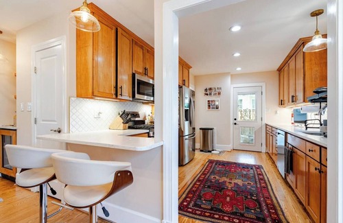 Falls Church Haus | Northern VA Renovated 3BR 3 BA House with Fully Fenced in Yard and Pet Friendly!